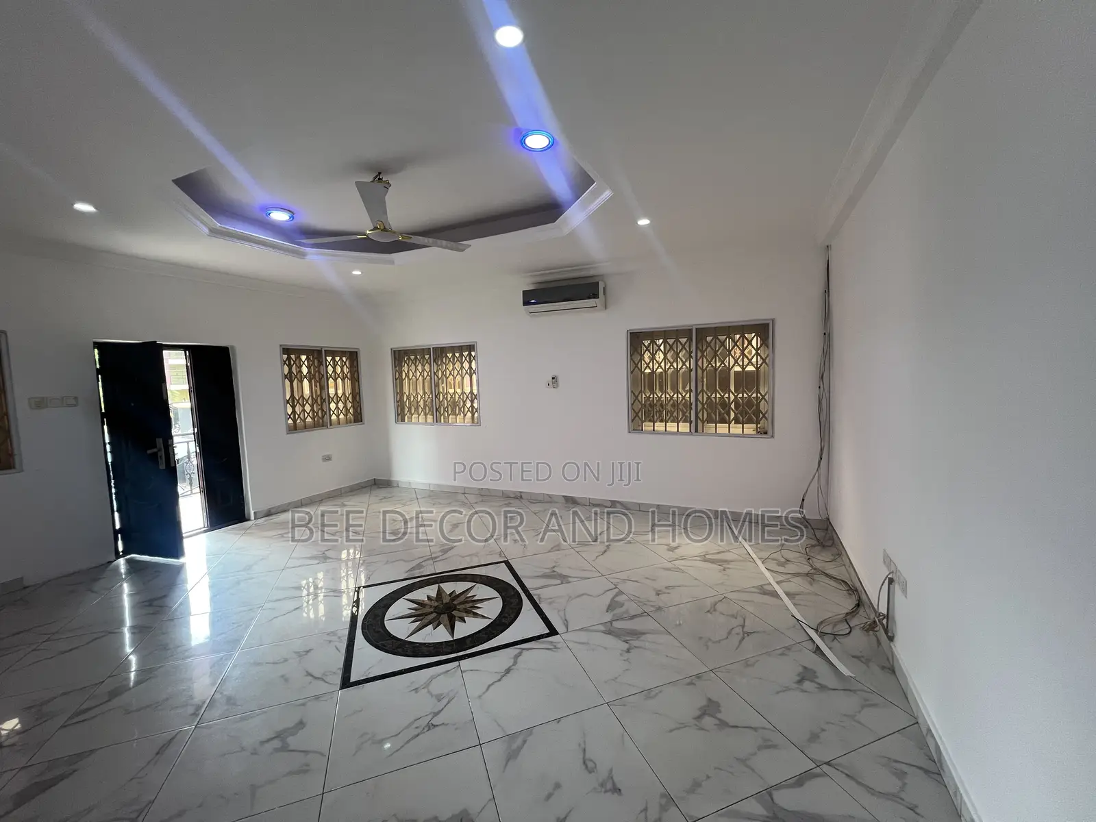 3bdrm Apartment in Bee Decor & Homes, Old Ashomang for rent