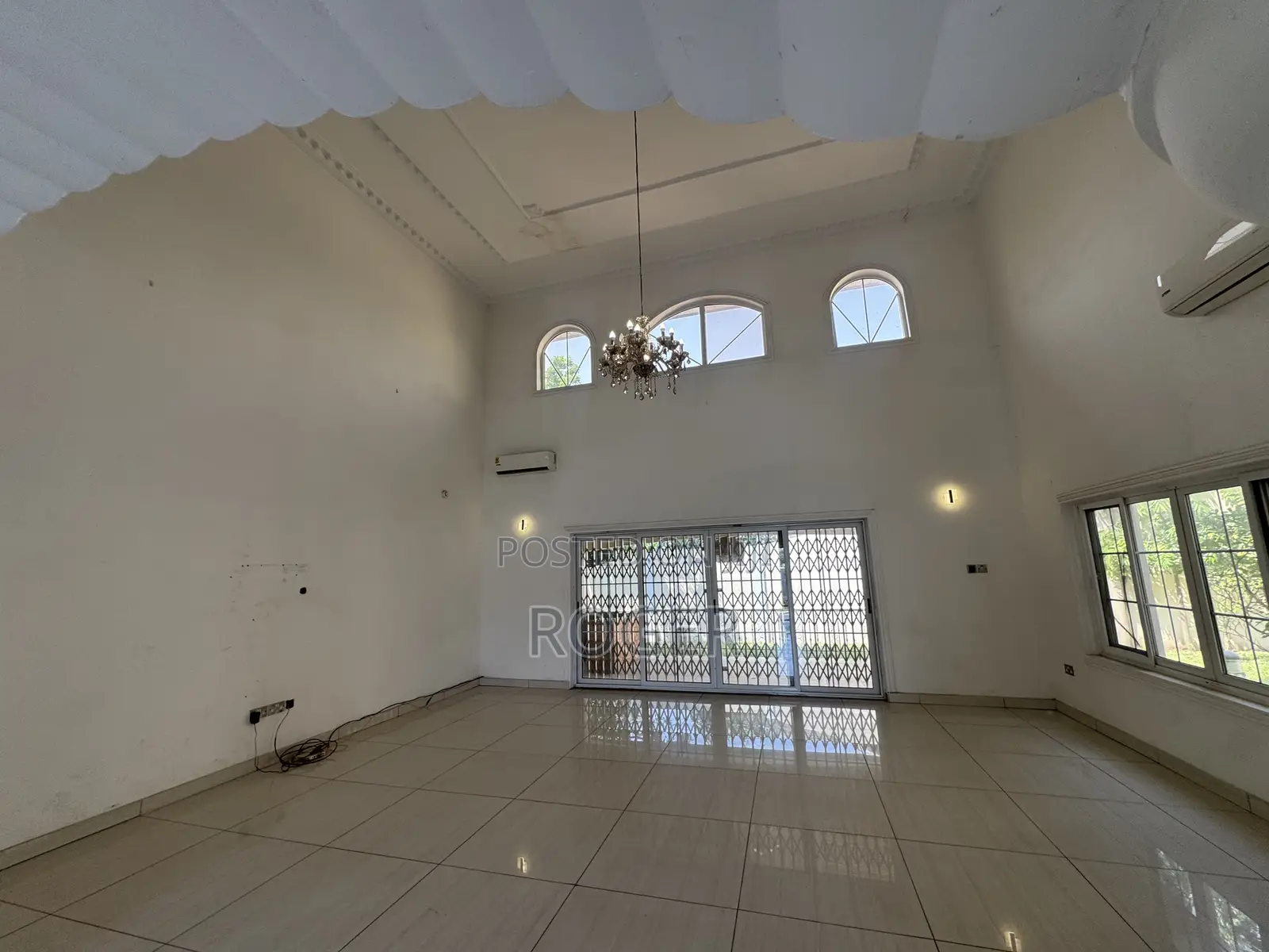 5 Bed House With 2 Bq for Sale at East Legon