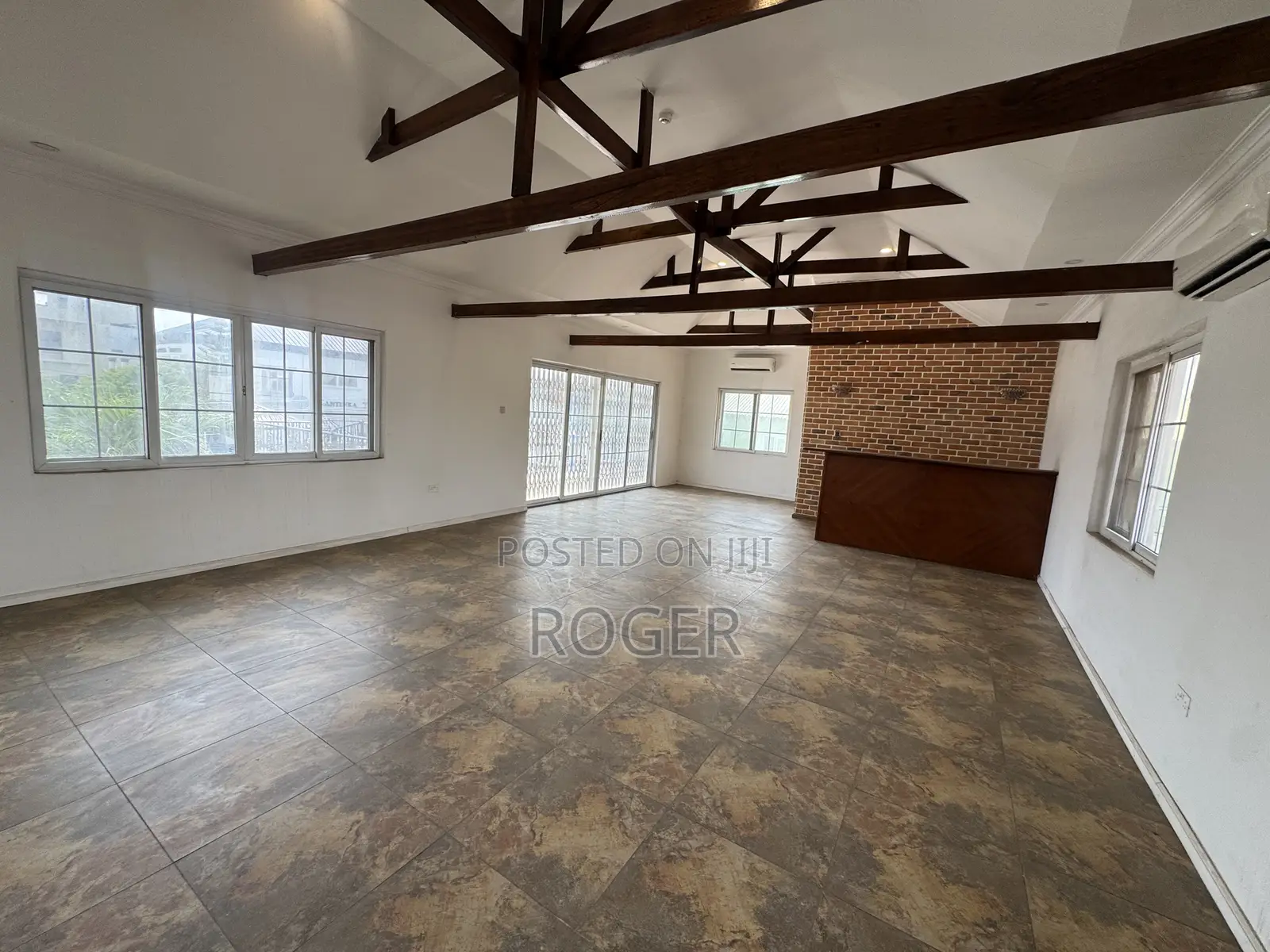 5 Bed House With 2 Bq for Sale at East Legon