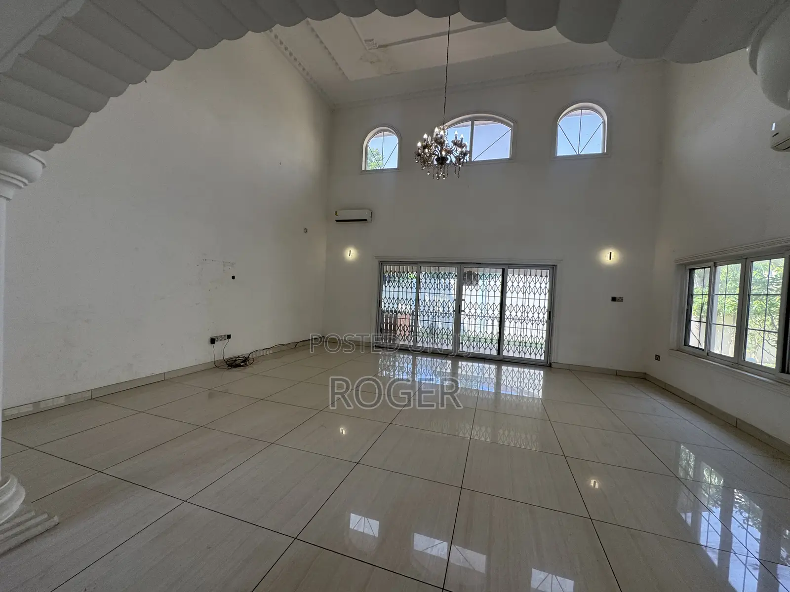 5 Bed House With 2 Bq for Sale at East Legon