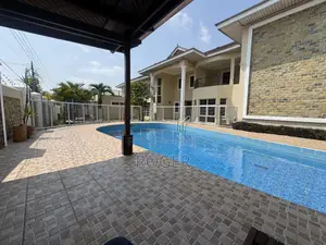 5 Bed House With 2 Bq for Sale at East Legon