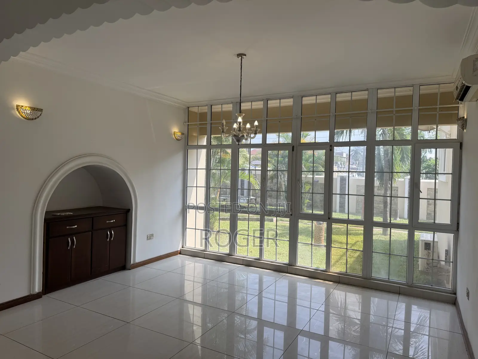 5 Bed House With 2 Bq for Sale at East Legon