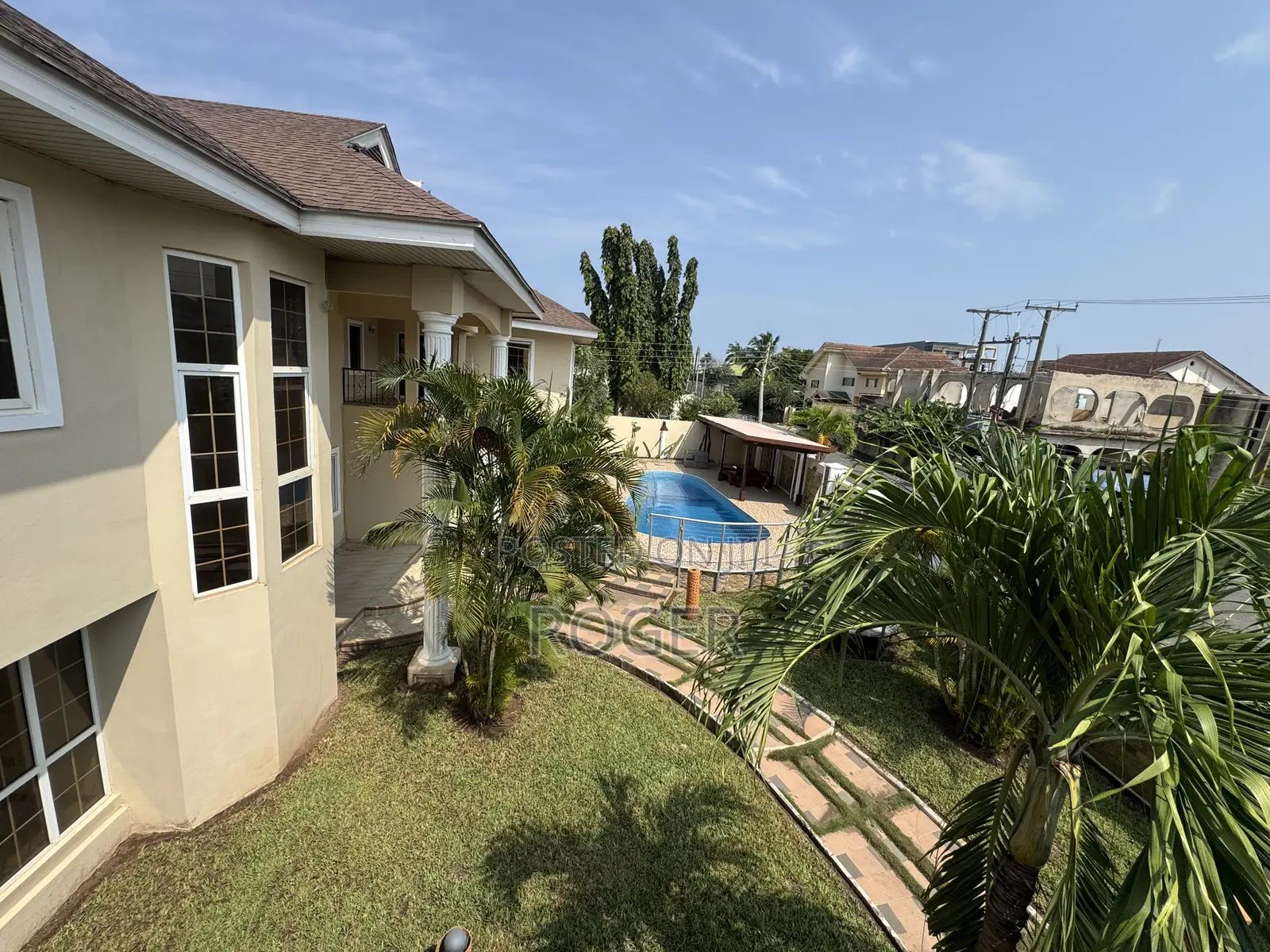 5 Bed House With 2 Bq for Sale at East Legon