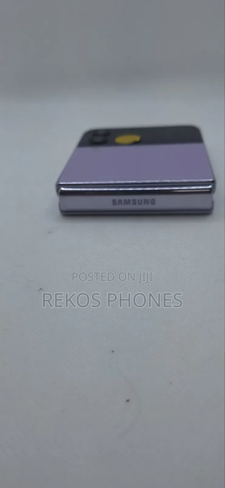 New Samsung Galaxy Z Flip4 256 GB Purple