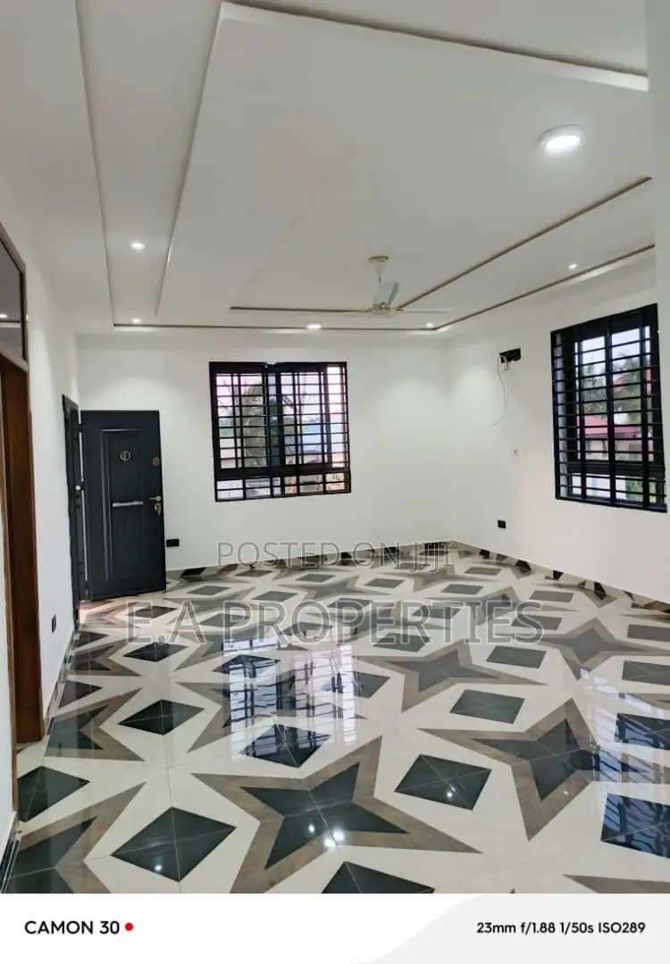 2bdrm Apartment in E A Priperties, Malejor for rent