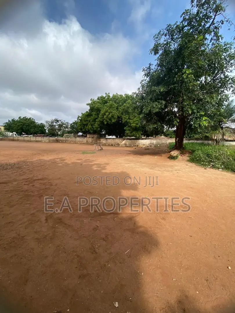 7 Plots of Land at Lapaz