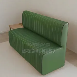 Stuffing Chair in Restaurants Is Available
