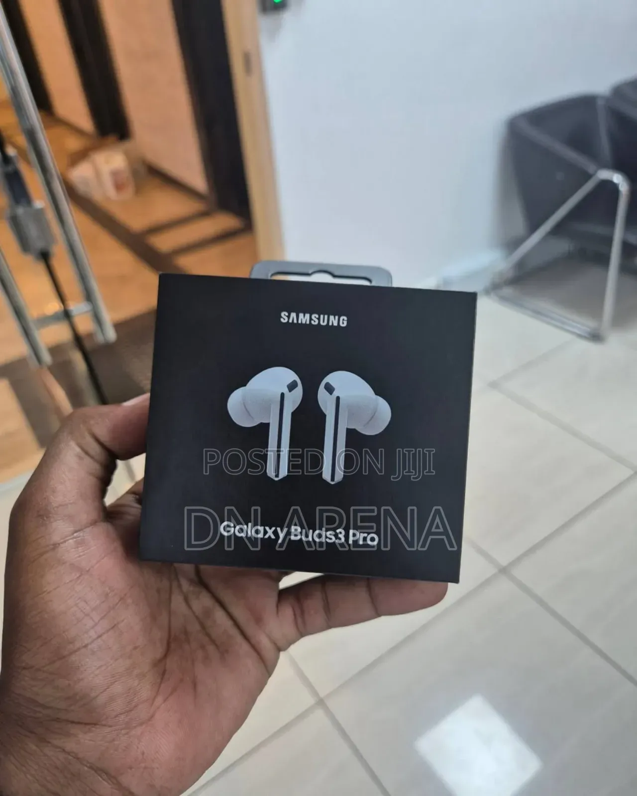Samsung Galaxy Buds 3 Pro Noise Canceling Blade Lights
