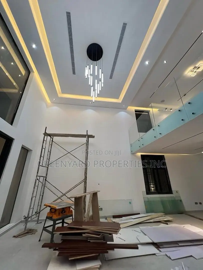 7bdrm House in American House, East Legon for sale
