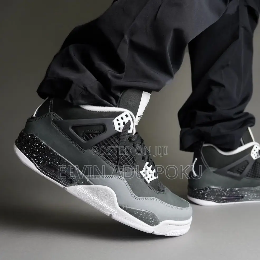 Nike Air Jordan 4 Fear Pack.