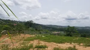E/R - Aburi Mountain, (Peduase) _ 6 Plots (1.05 Acre) Land
