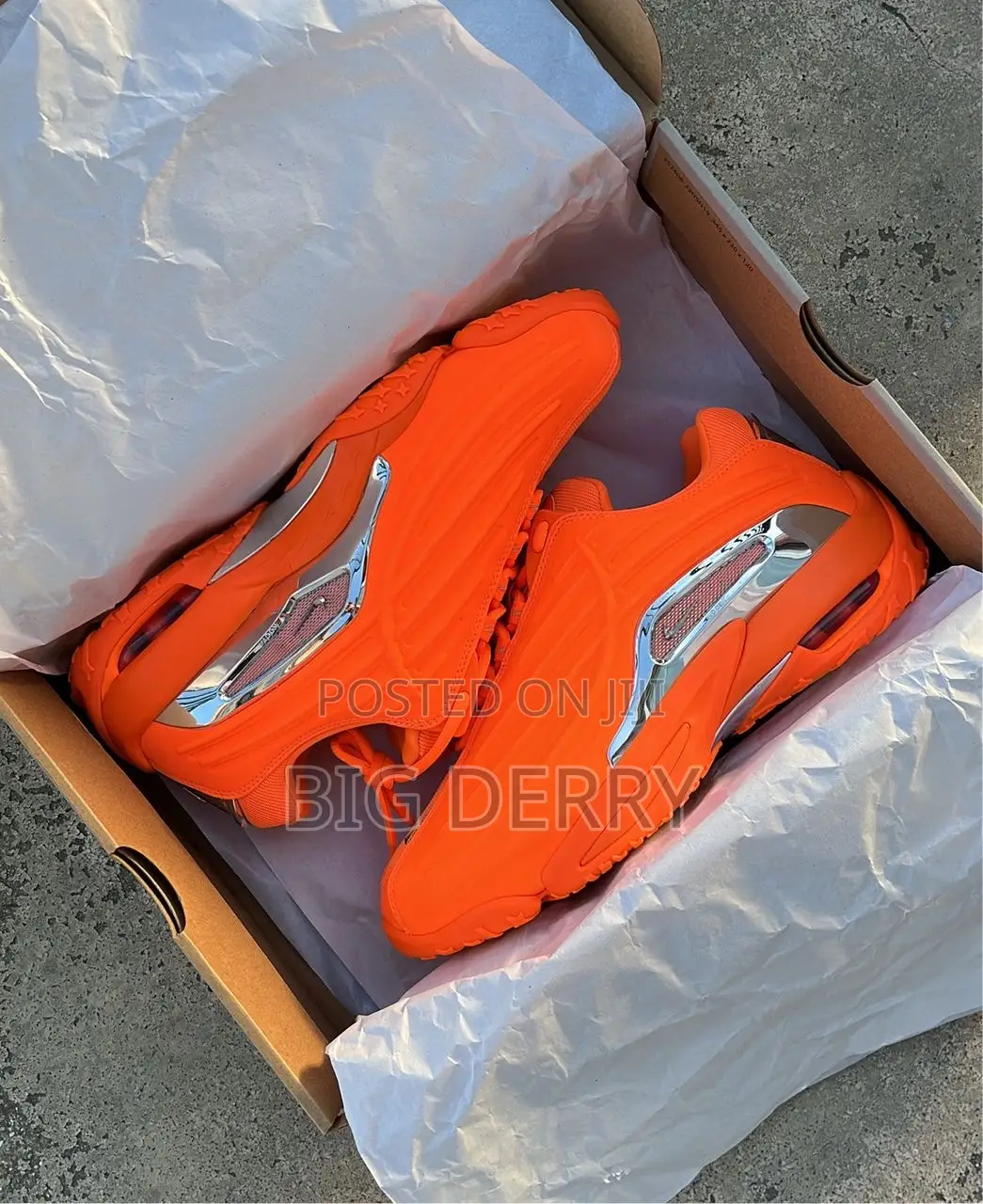 Nocta Hot Step Orange