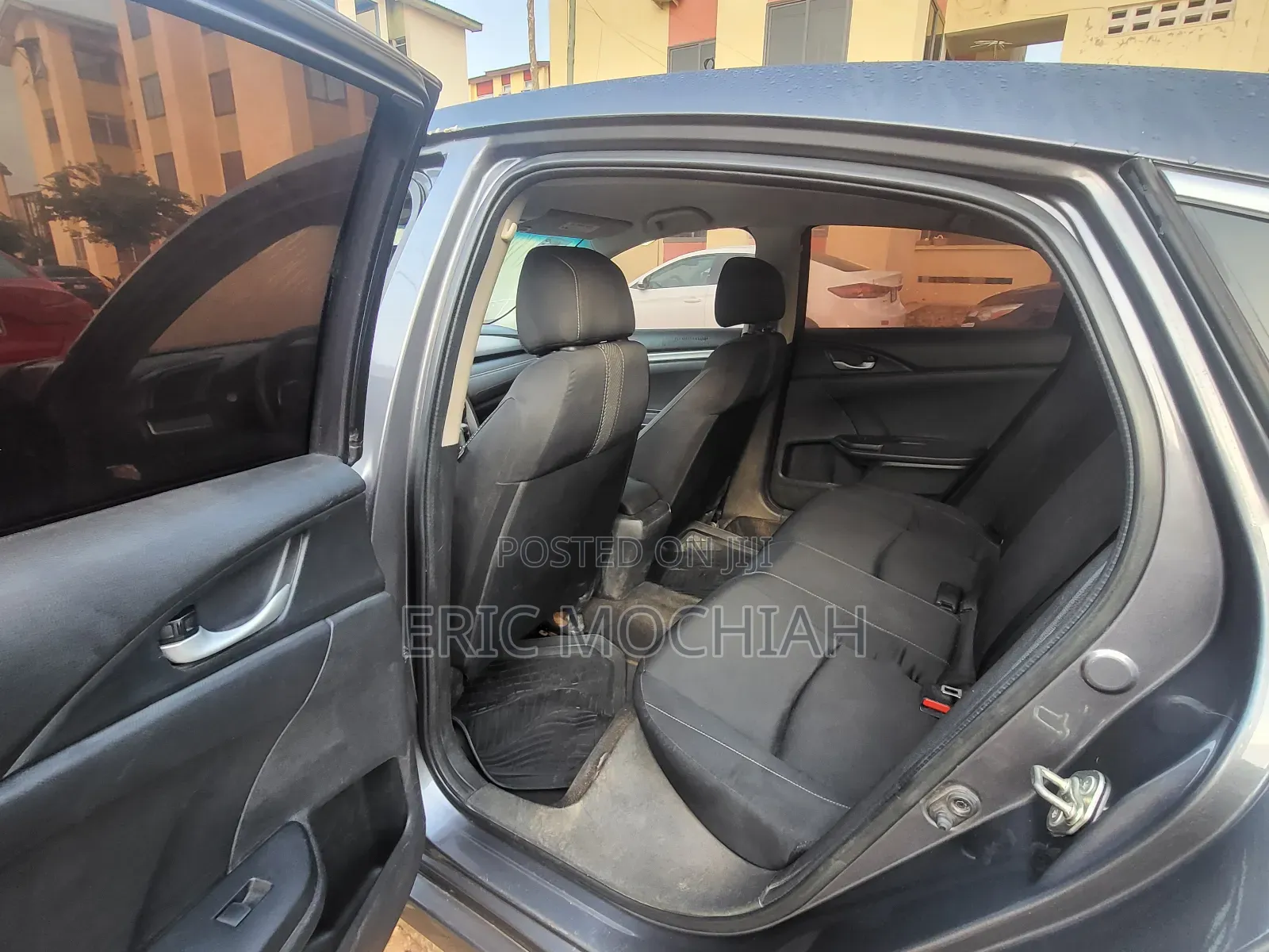 Honda Civic LX 4dr Sedan (2.0L 4cyl) 2016 Gray