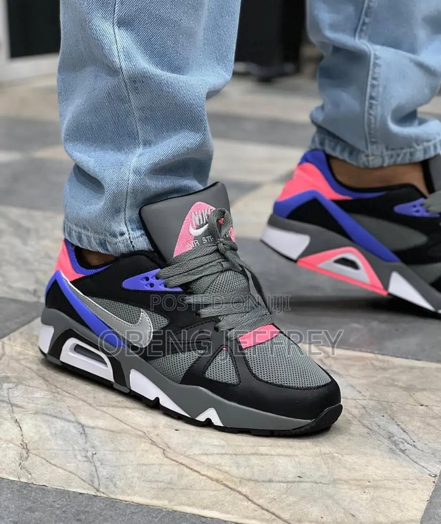 Original Nike Air Structure in Colours