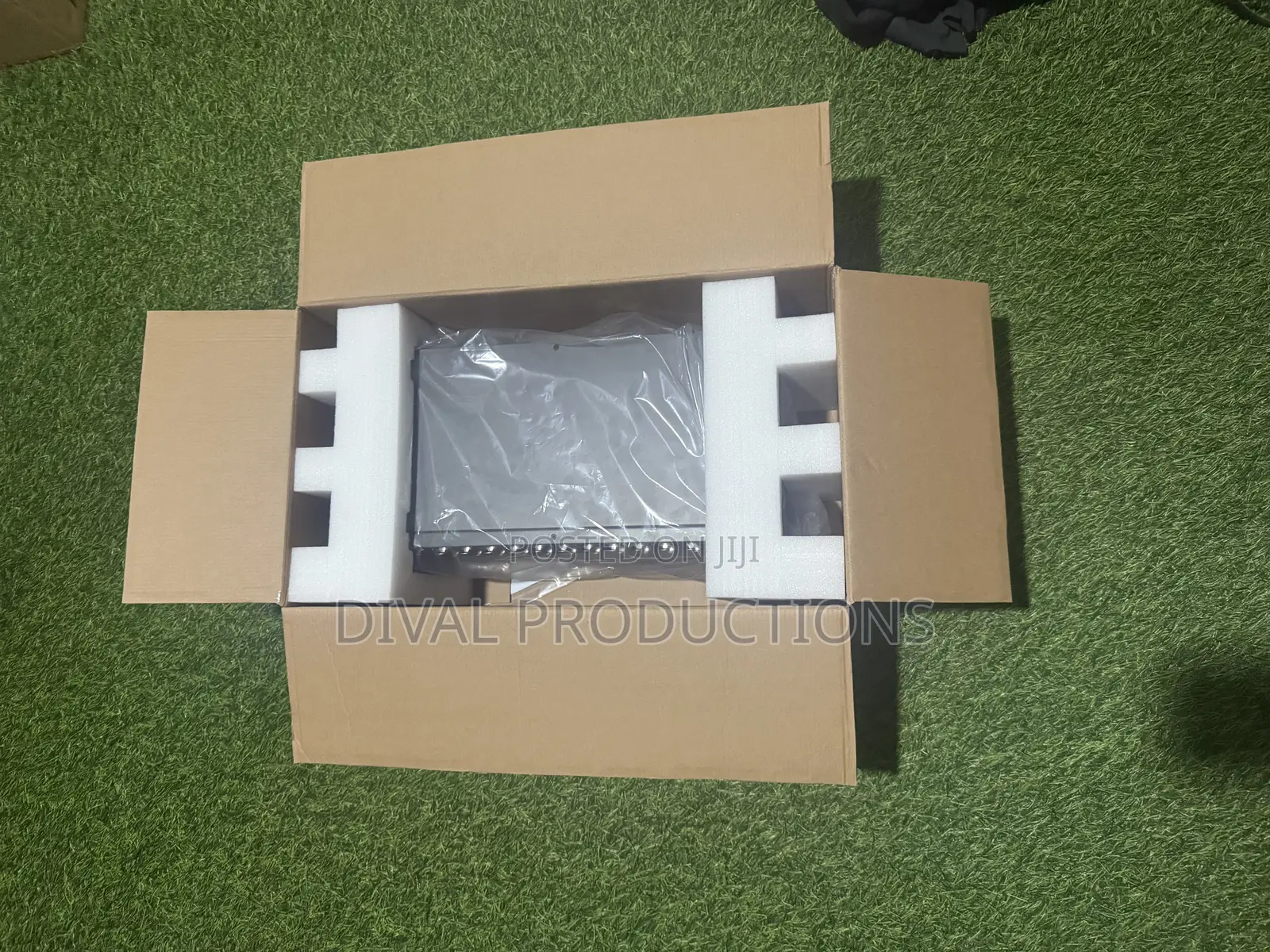 Behringer S32 32 X 16 Digital I/O Box
