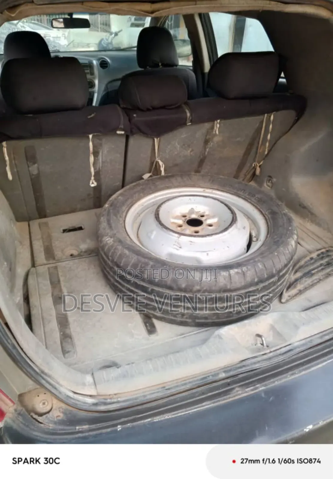 Toyota Matrix Hatchback FWD (1.8L 4cyl 5M) 2010 Black