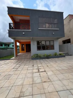 4bdrm House in North Legon Agbogba for sale