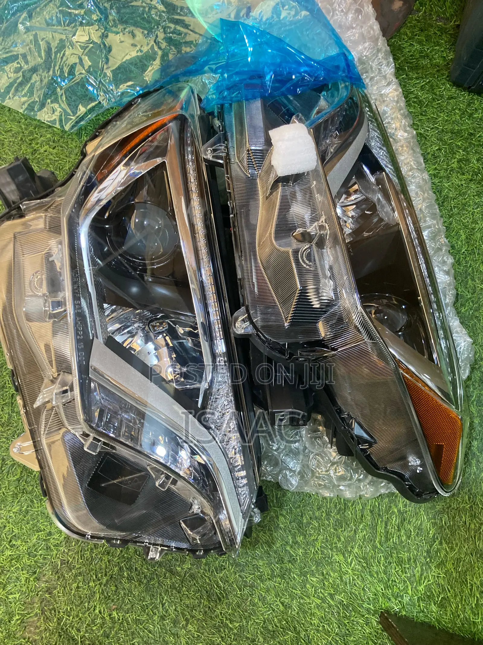 Rav4 2016 Headlight Pair