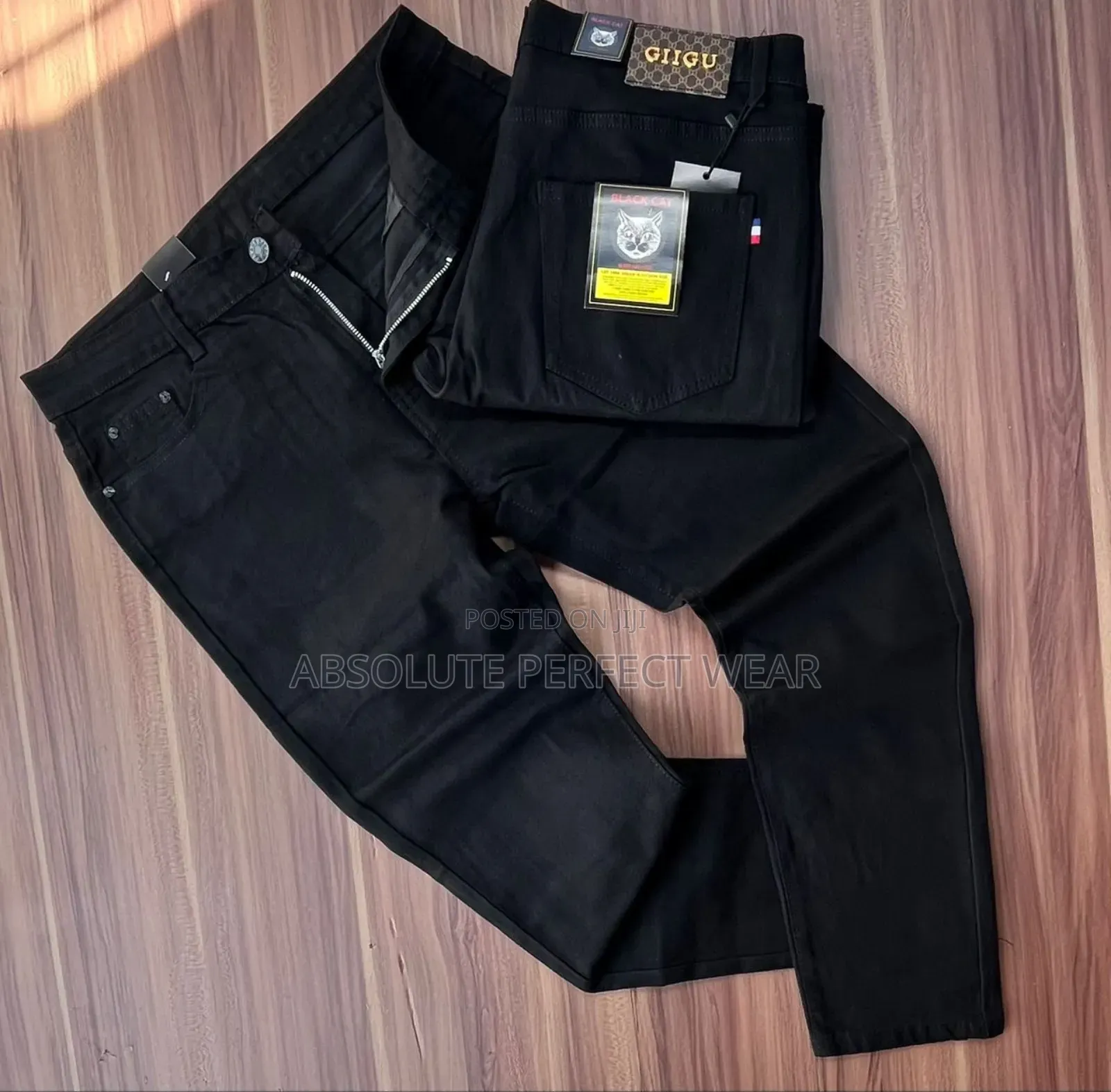 Relaxed Black Jeans Trousers for Sale