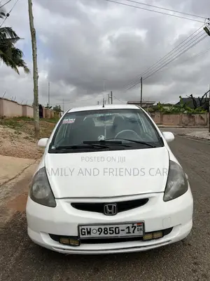 Photo - Honda Fit 2006 White