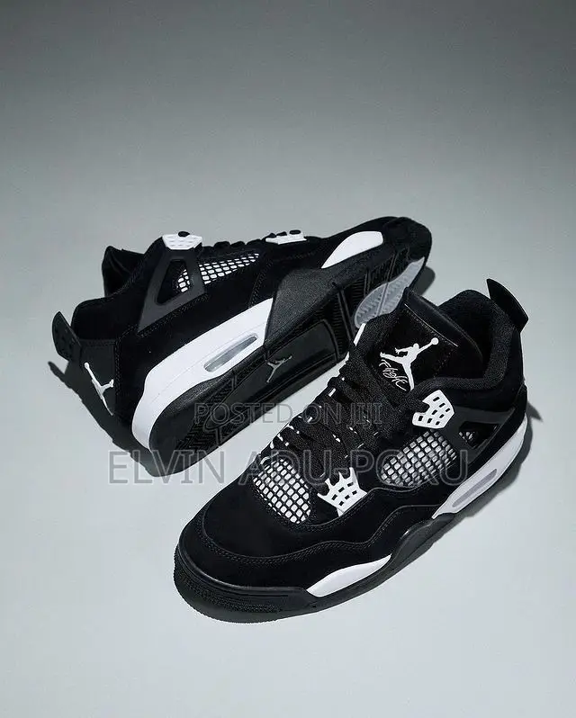 Air Jordan 4 "White Thunder"