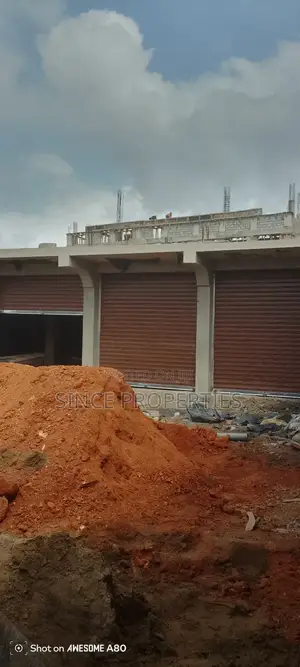 Shop for Rent at Madina
