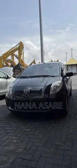 Toyota Yaris 2014 Black