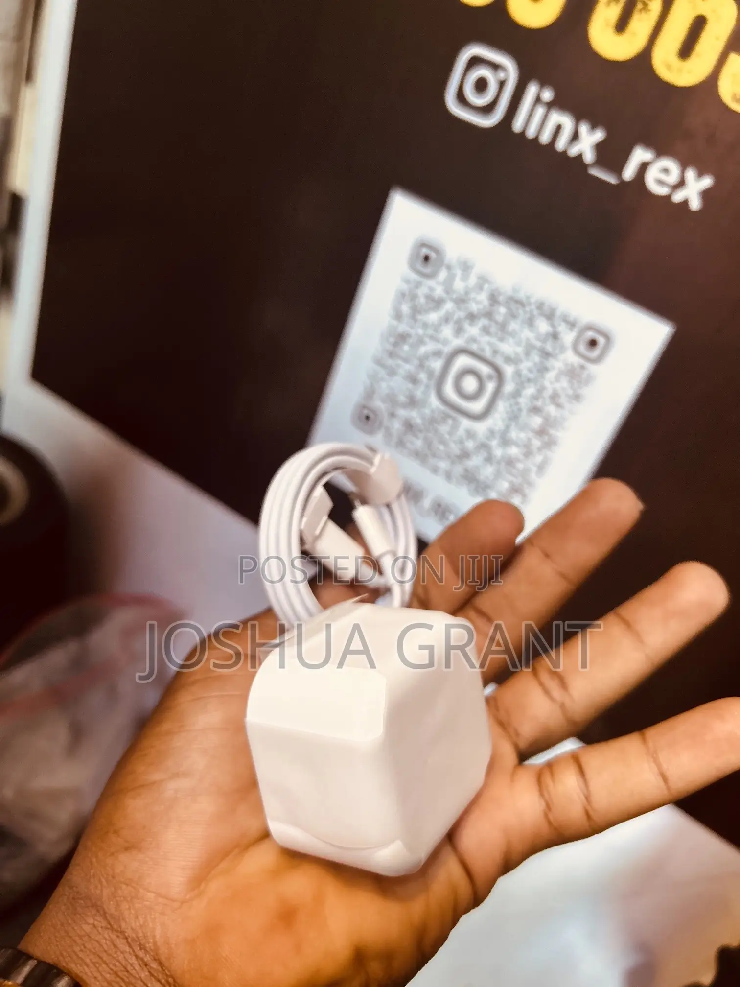 Apple Type-C Fast Charger.•Original
