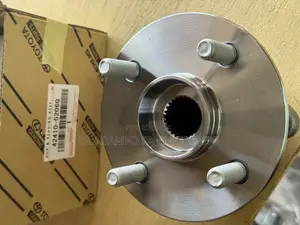 Toyota Vitz / Toyota Yaris Rear Wheel Hub