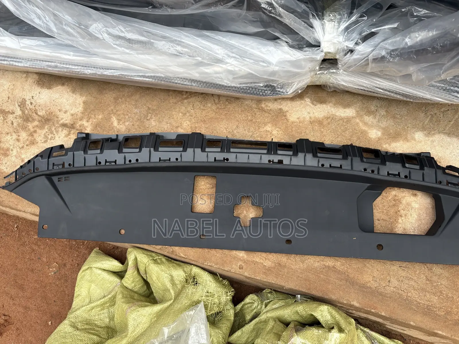 Santafe 2020 Radiator Panel