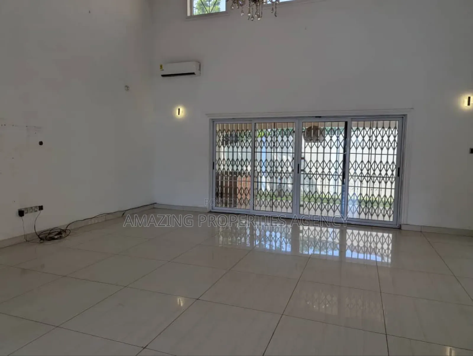 5bdrm House in East Legon for sale
