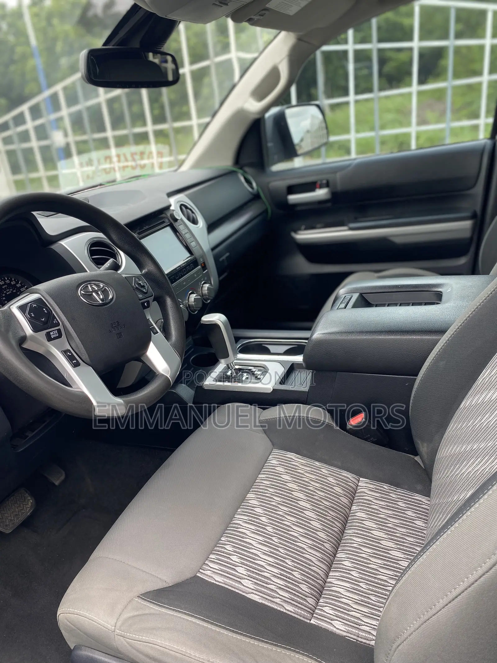 Toyota Tundra 2018 Silver