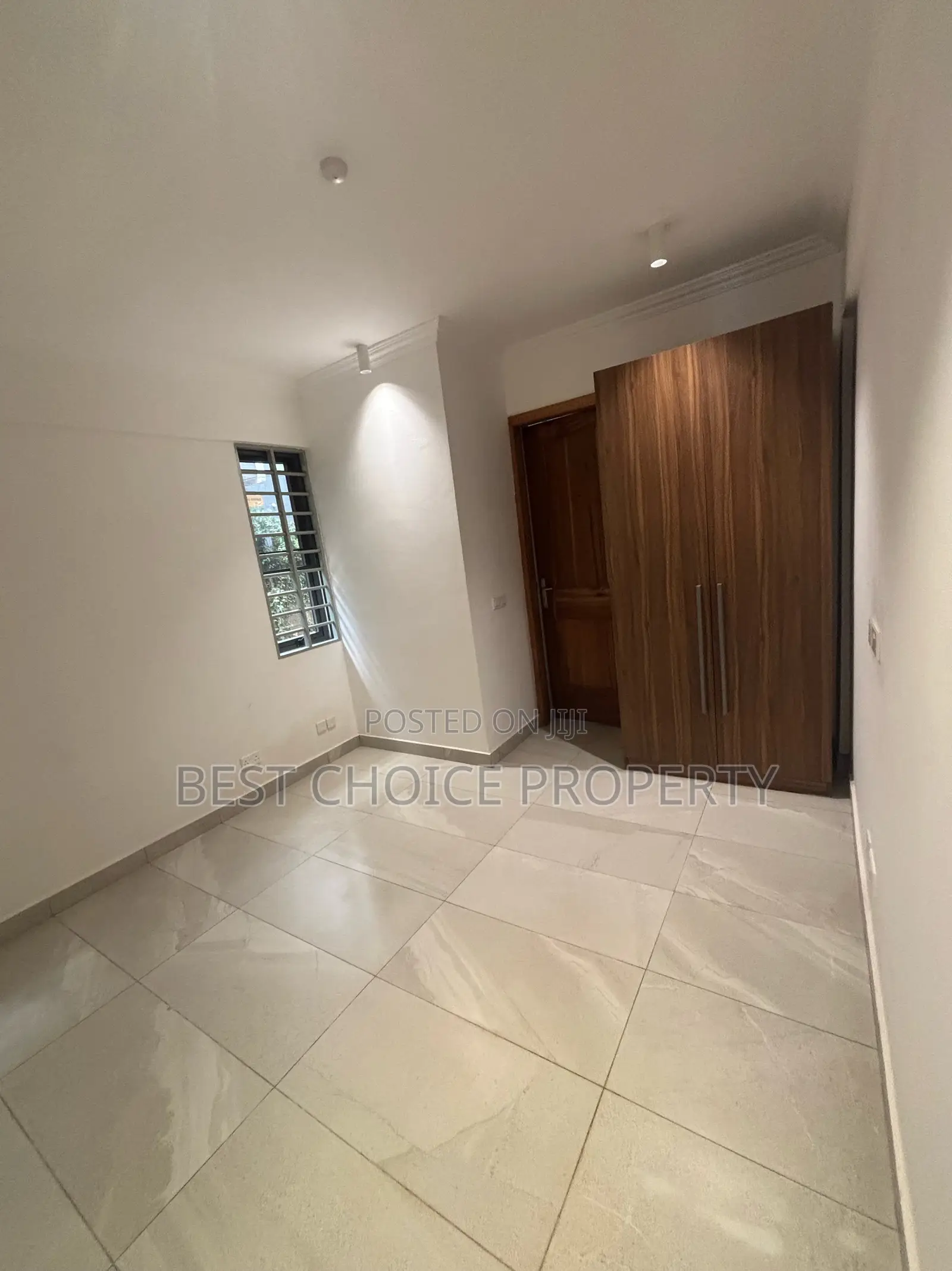 4bdrm Duplex in Oyarifa for Sale