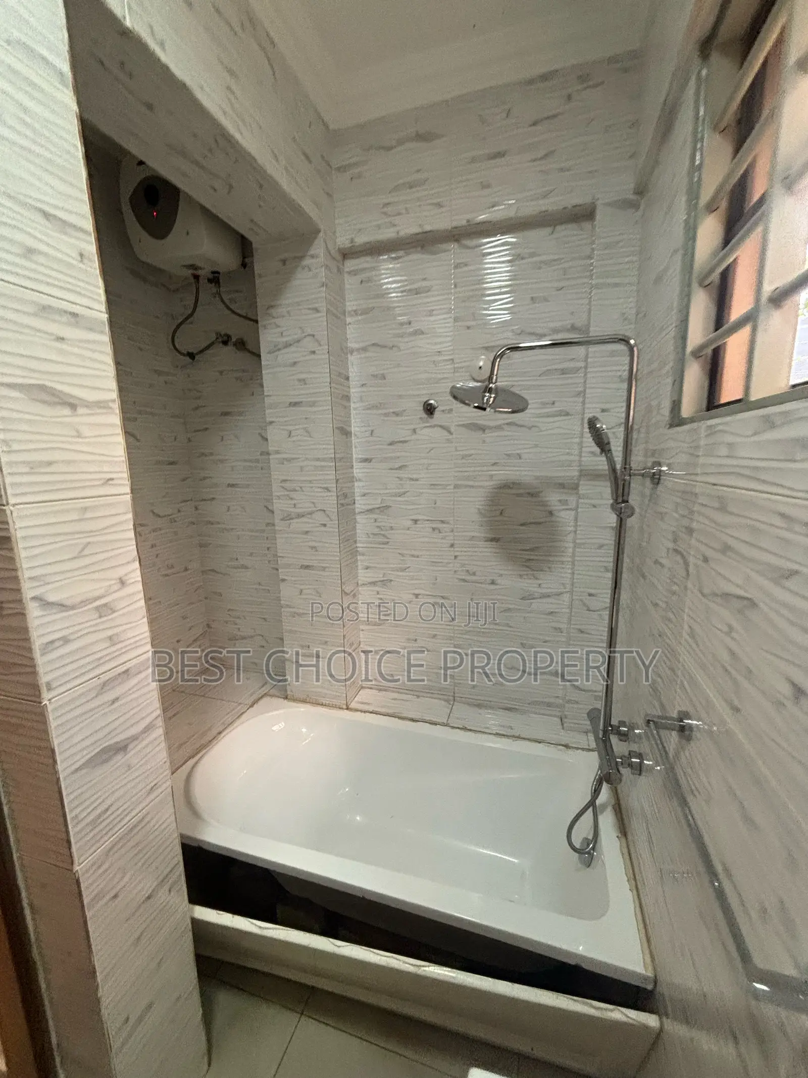4bdrm Duplex in Oyarifa for Sale