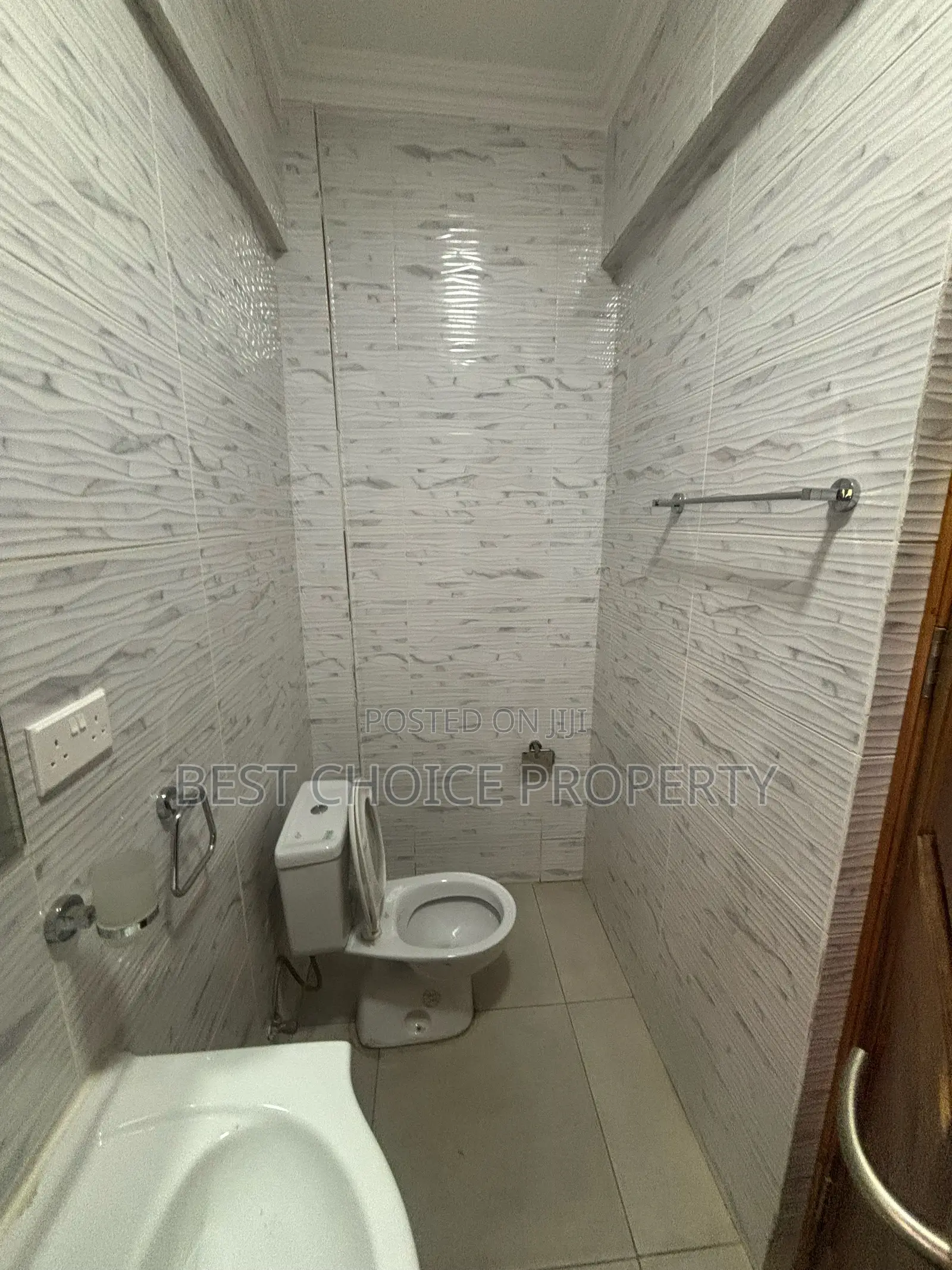 4bdrm Duplex in Oyarifa for Sale