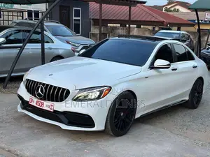 Mercedes-Benz C300 Base 4Matic Sedan AWD (2.0L 4cyl 7A) 2016 White