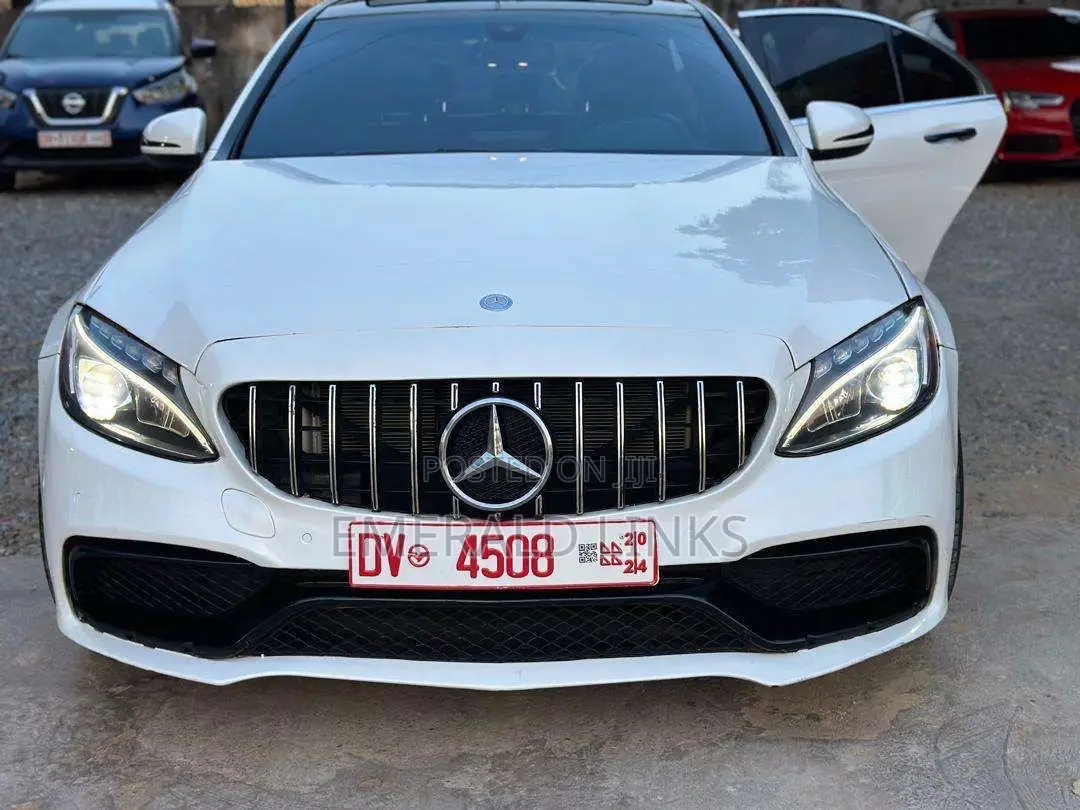 Mercedes-Benz C300 Base 4Matic Sedan AWD (2.0L 4cyl 7A) 2016 White