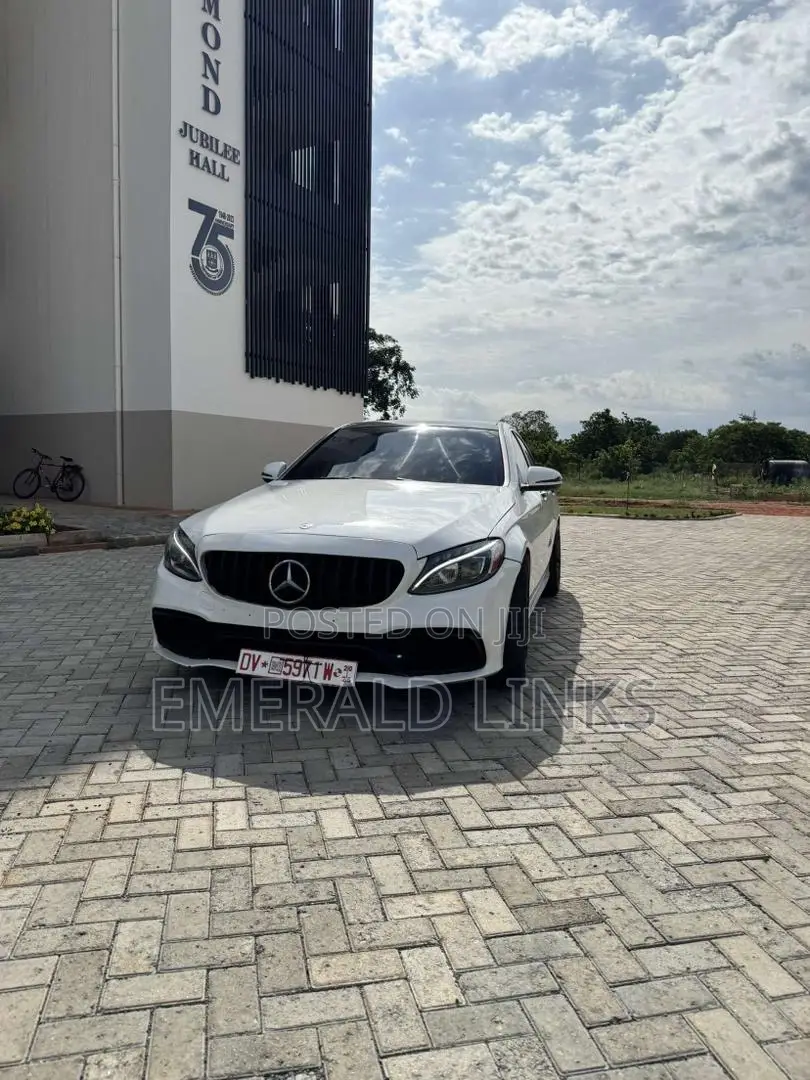 Mercedes-Benz C300 Base 4Matic Sedan AWD (2.0L 4cyl 7A) 2016 White