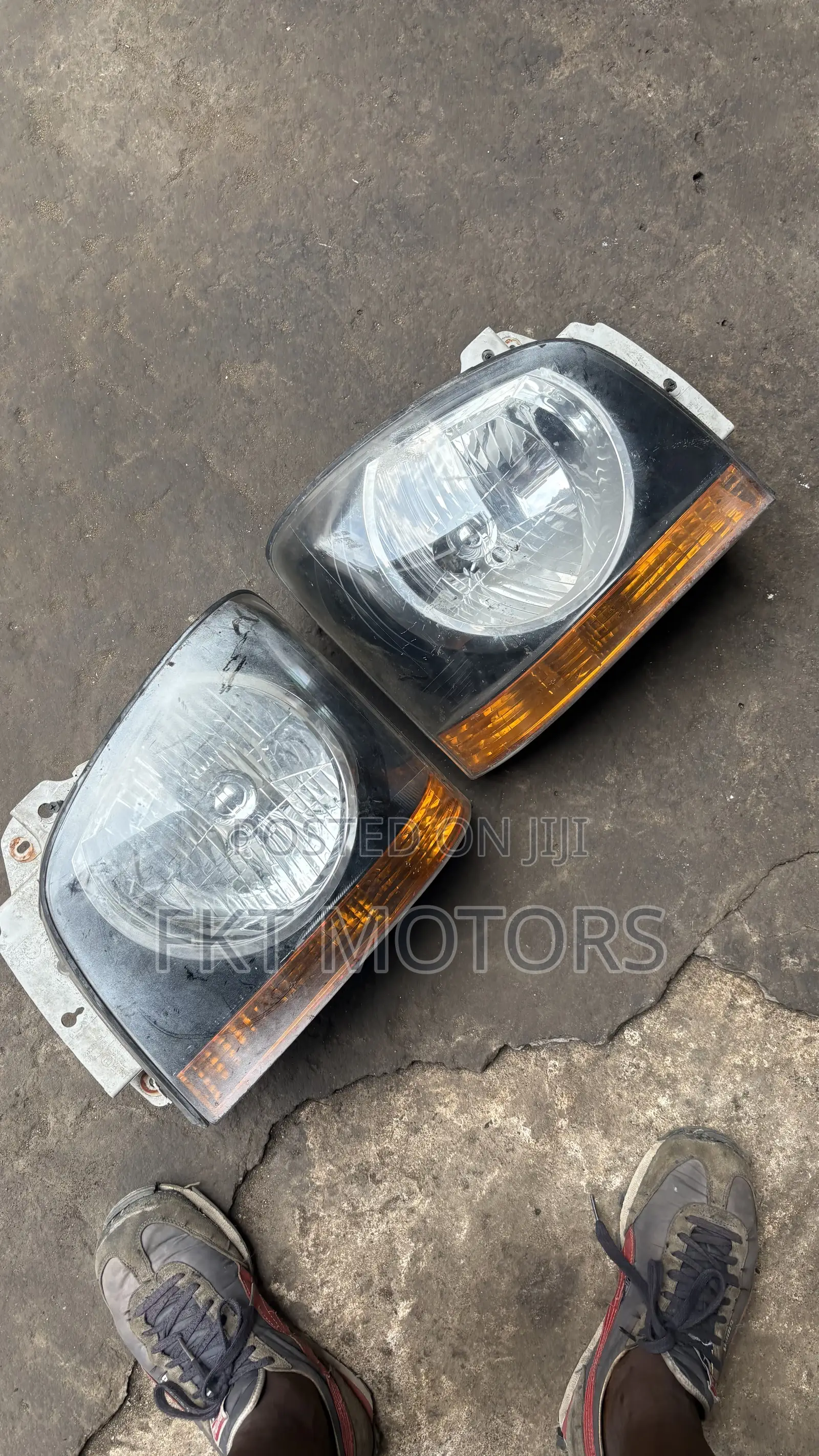 Kia Bongo 2 Headlight 2001,2002,2003,2004,2005,2007
