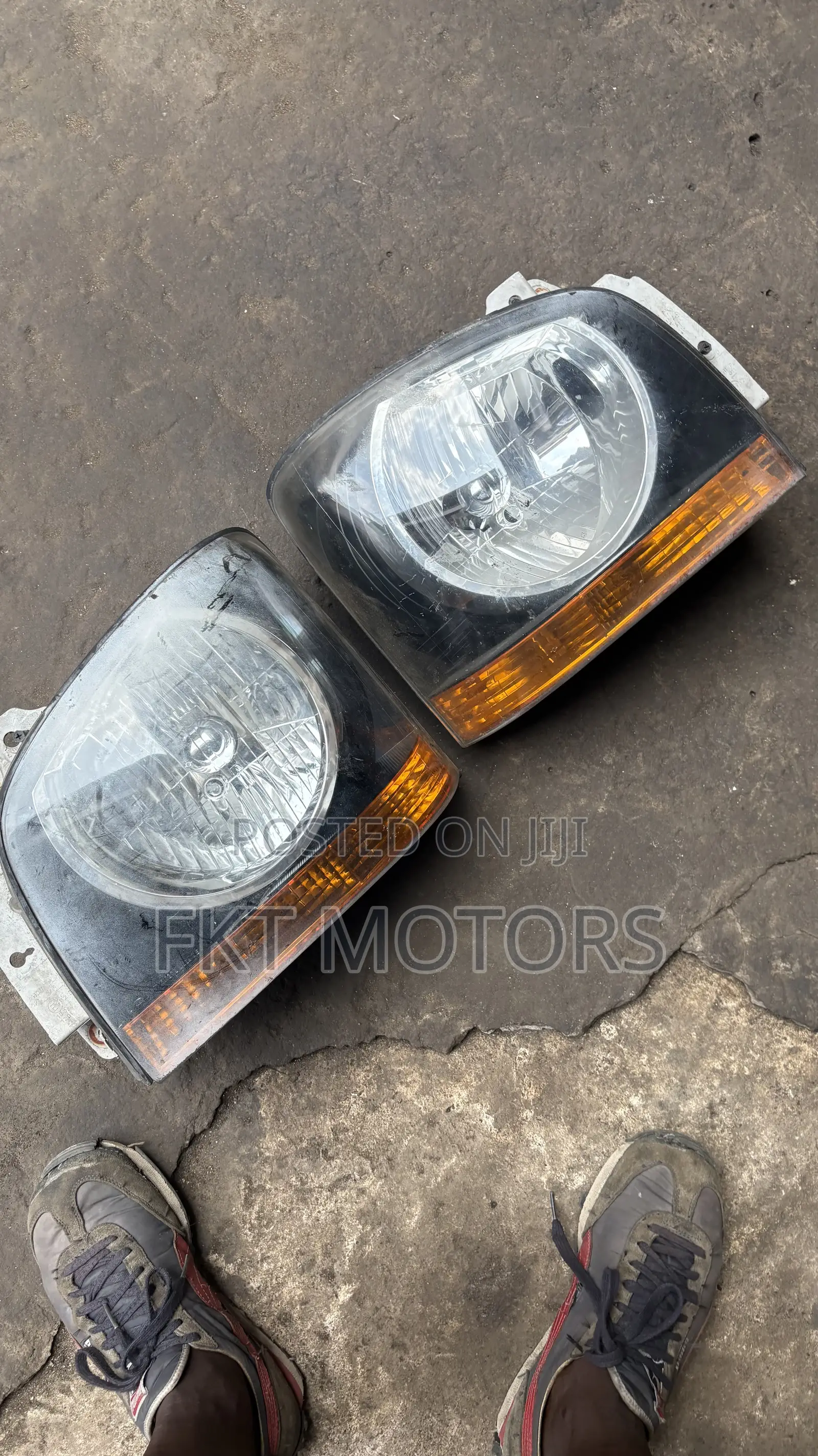 Kia Bongo 2 Headlight 2001,2002,2003,2004,2005,2007