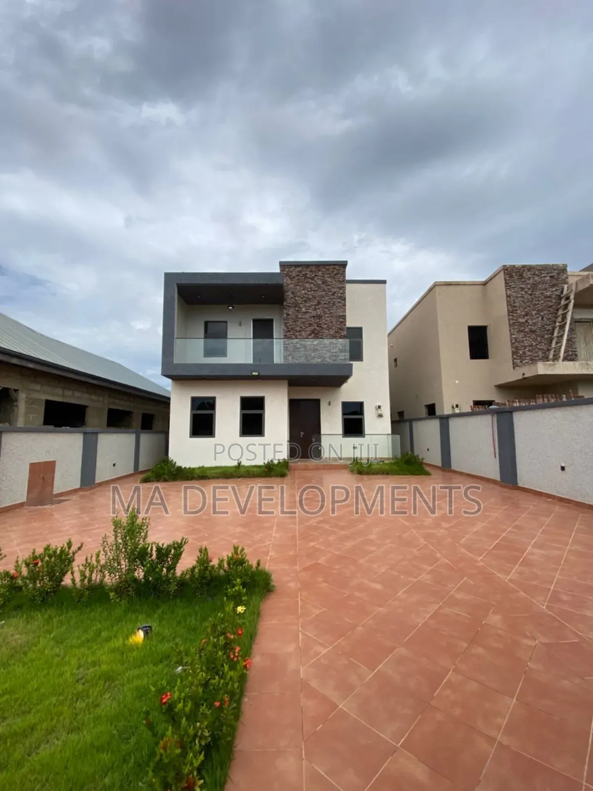 4bdrm House in Madev Realty, Ashomang Estate for sale