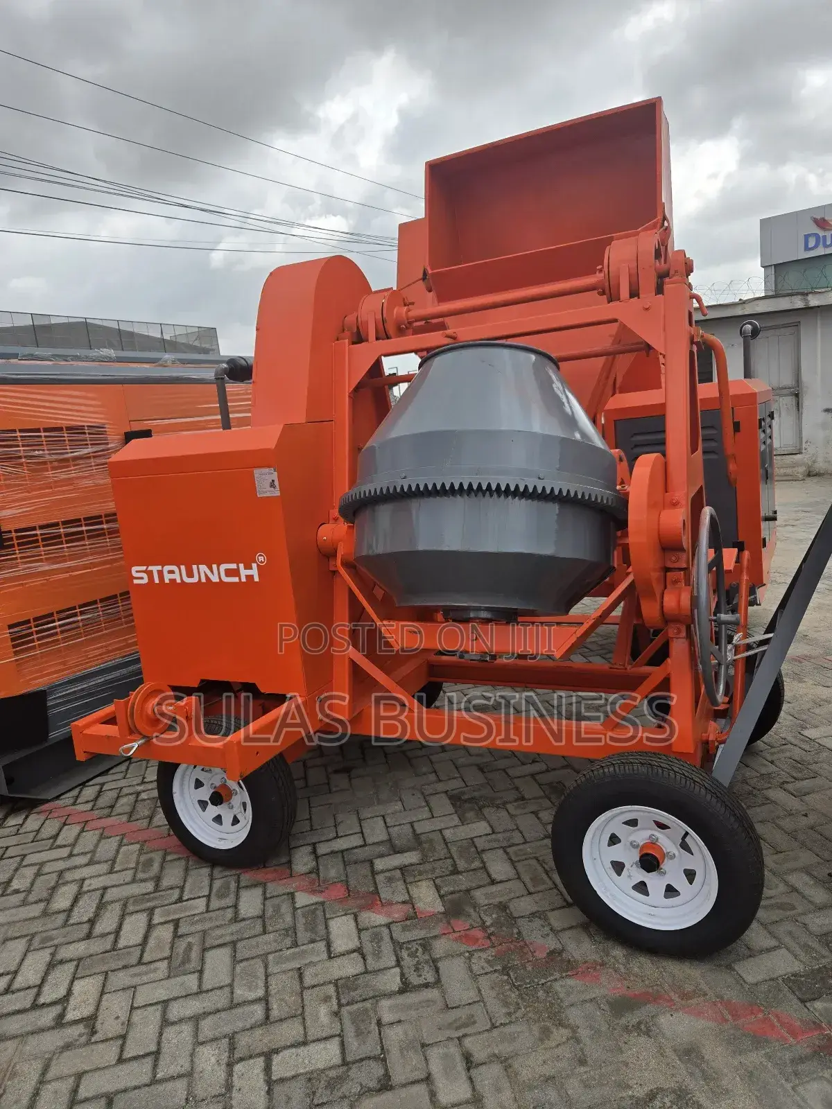 Stunch Armystrong Engine Concrete Mixer