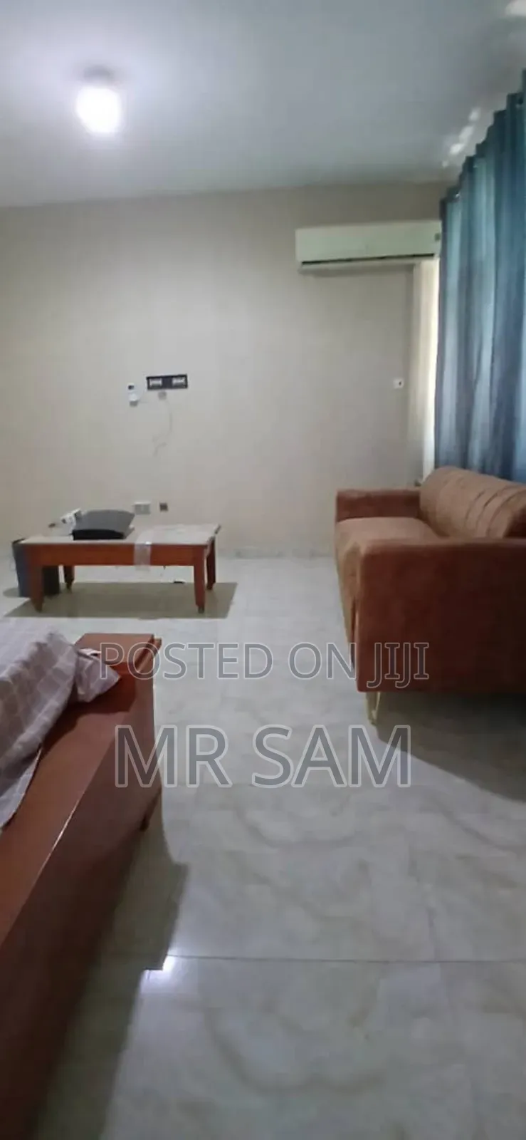 20bdrm House in Sam Properties, West Hills Mall Area for rent