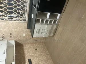We Clean We Shine
