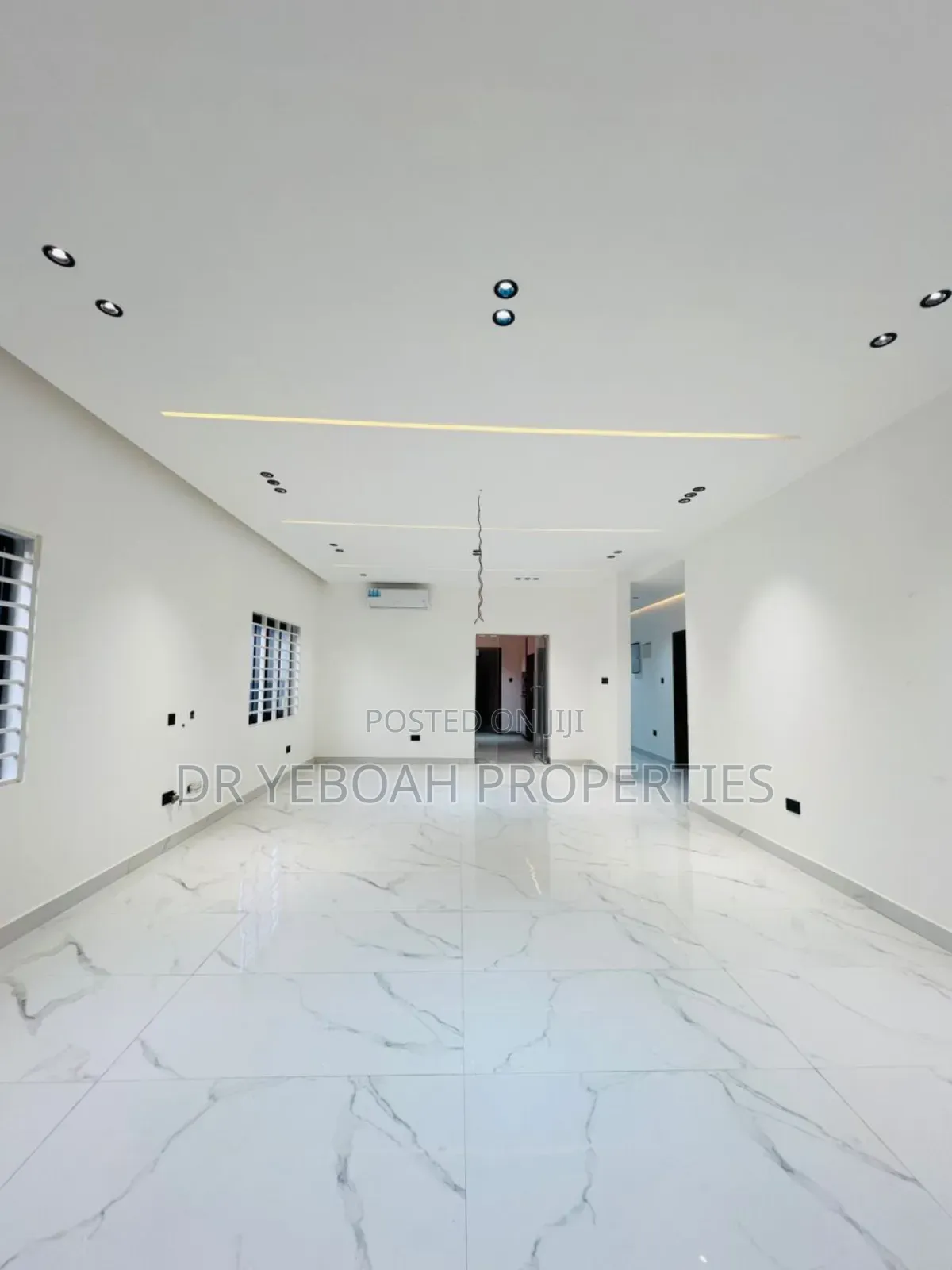 3bdrm Duplex in Oyarifa:- 3 Bedrooms for sale