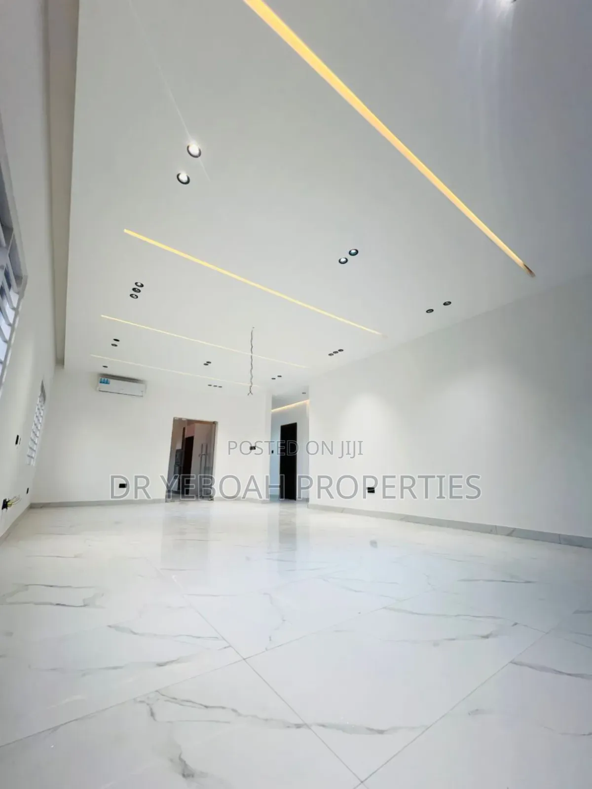 3bdrm Duplex in Oyarifa:- 3 Bedrooms for sale
