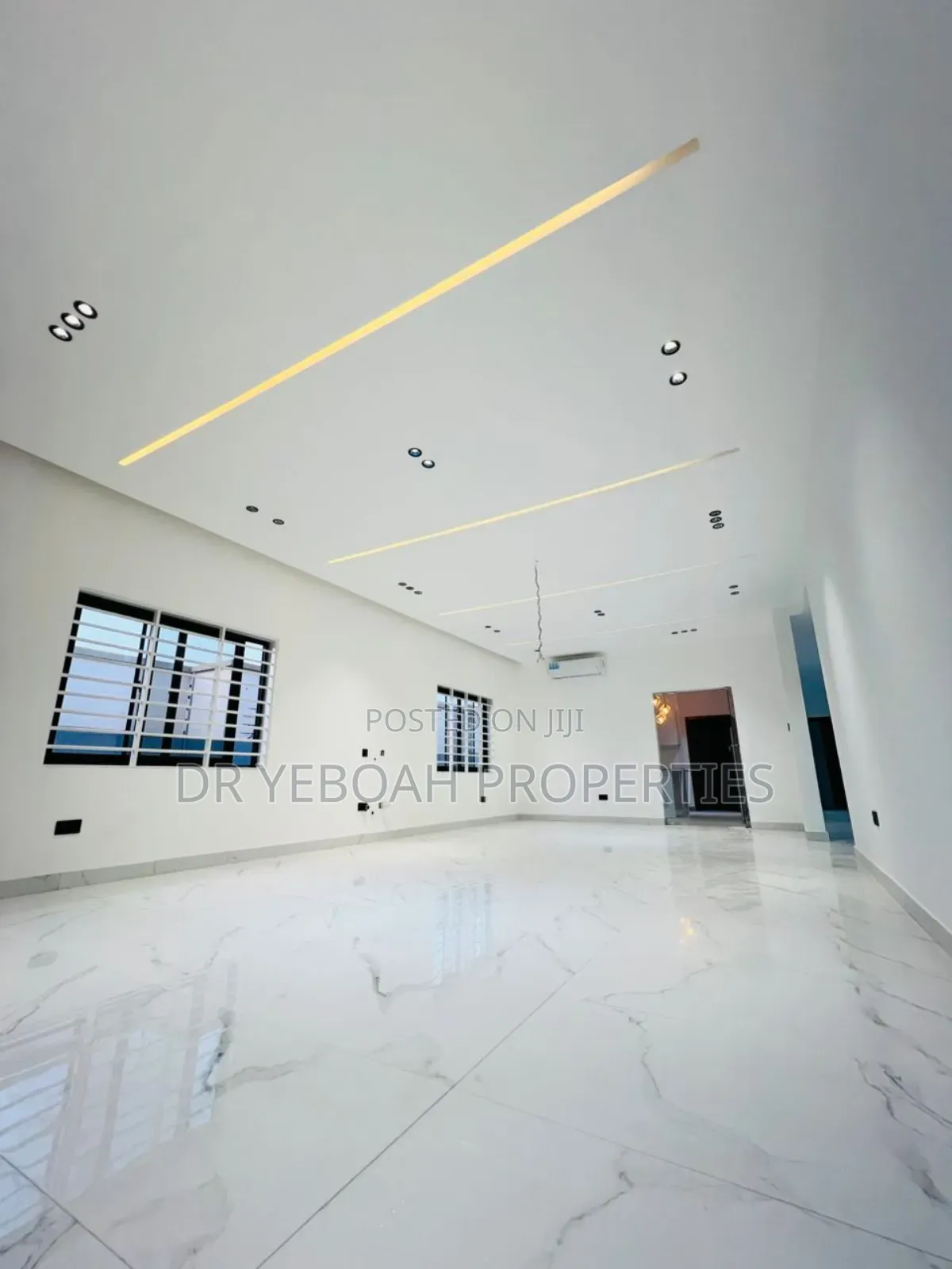3bdrm Duplex in Oyarifa:- 3 Bedrooms for sale