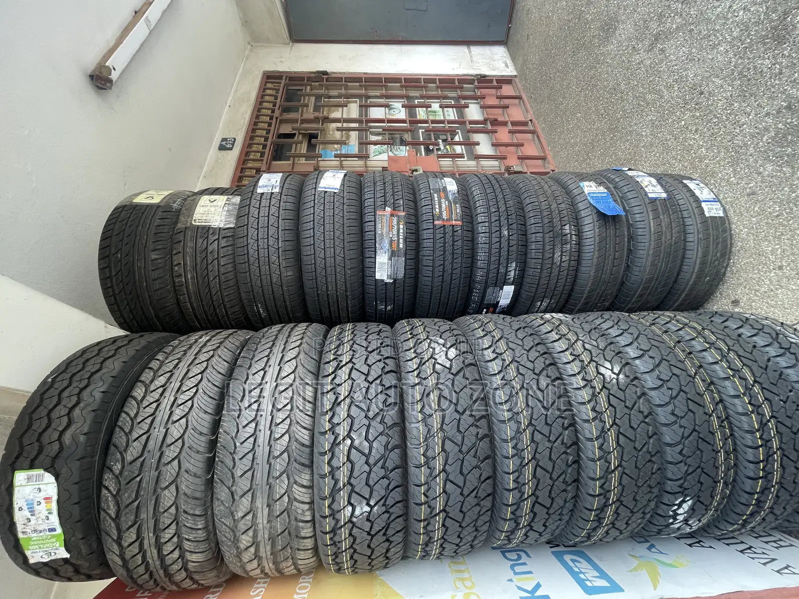 All Types Car Tires Available in All Sizes and Numbers