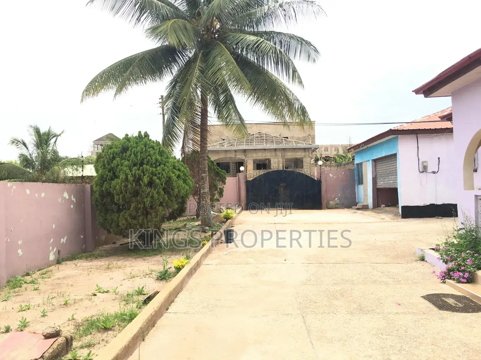 3bdrm Block of Flats in Bortianor Cold Store for sale