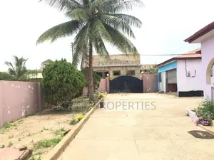 3bdrm Block of Flats in Bortianor Cold Store for sale